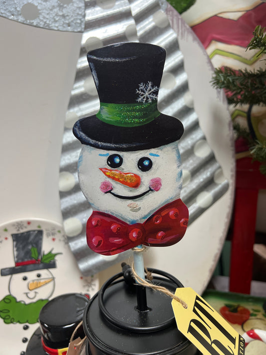 Round Top Frosty Finial