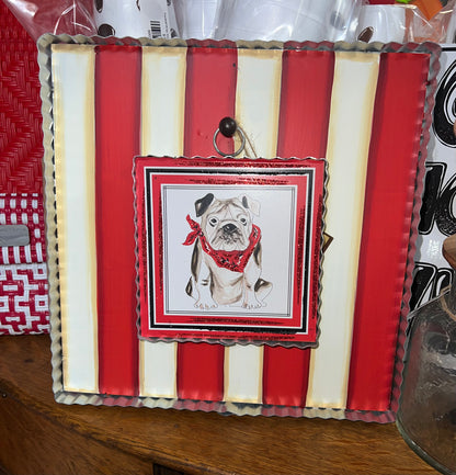 Round Top Mini Gallery Bulldog